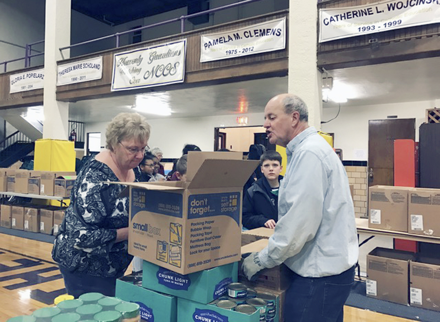 SEAS Christmas basket project helps families News, Sports, Jobs